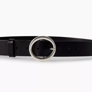 Auxiliary Black Leather Belt with Silver Round Buckle